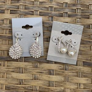 2 packs of gem and pearl earrings